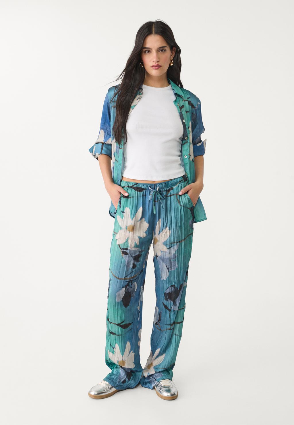 Printed flowing trousers