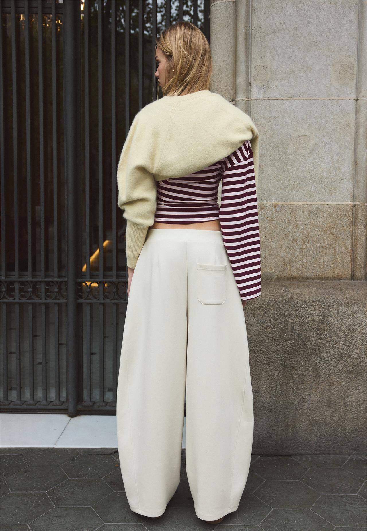 Wide-leg barrel jogger trousers — Vanilla