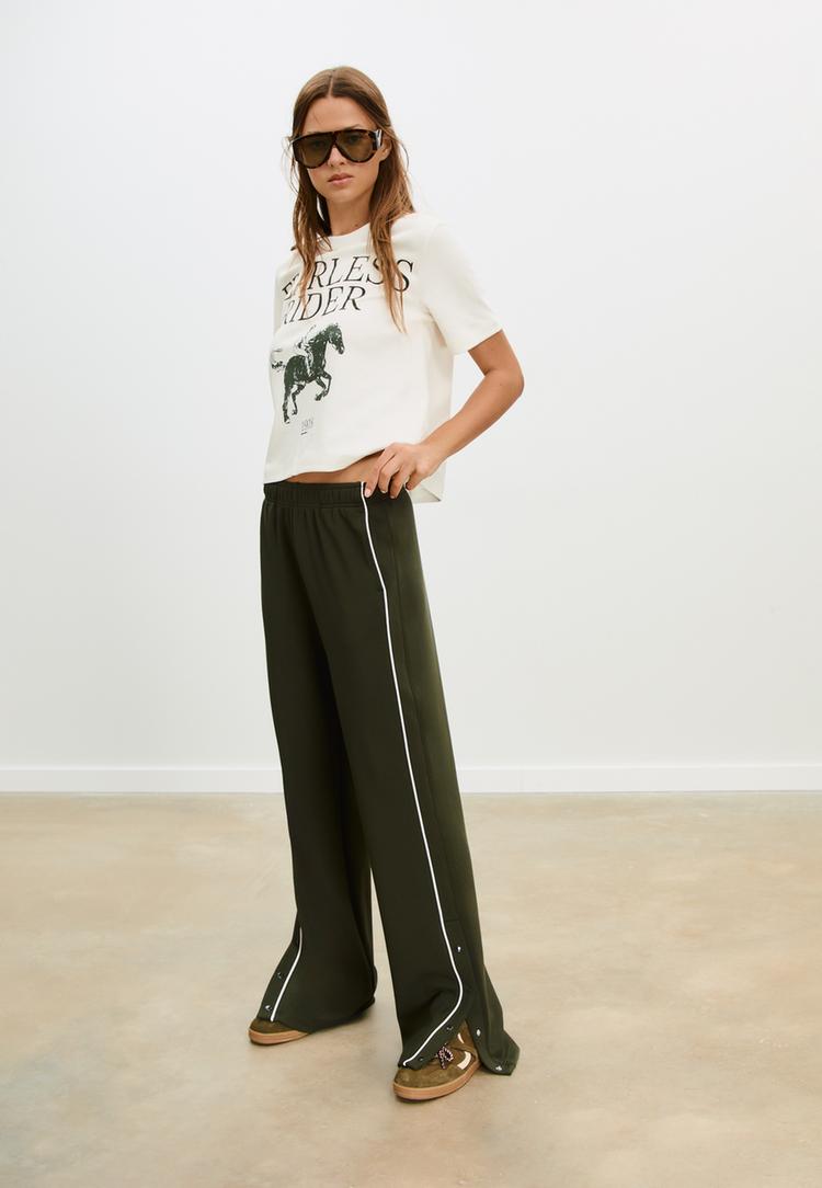 pantalon jogger botones tacto suave