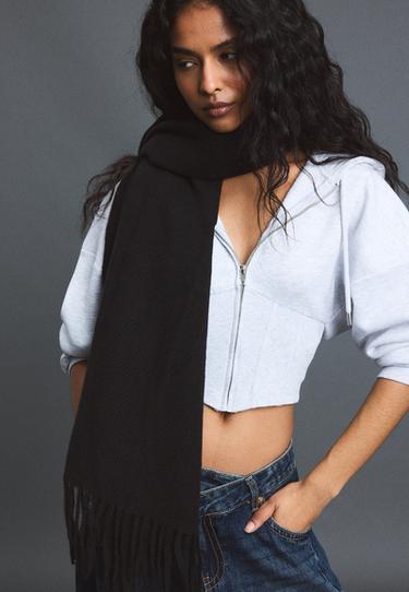 Basic scarf — Black 4