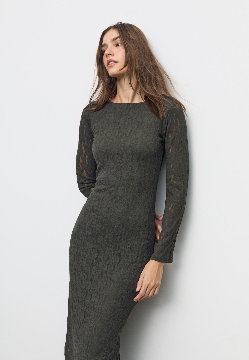 Robe midi en dentelle