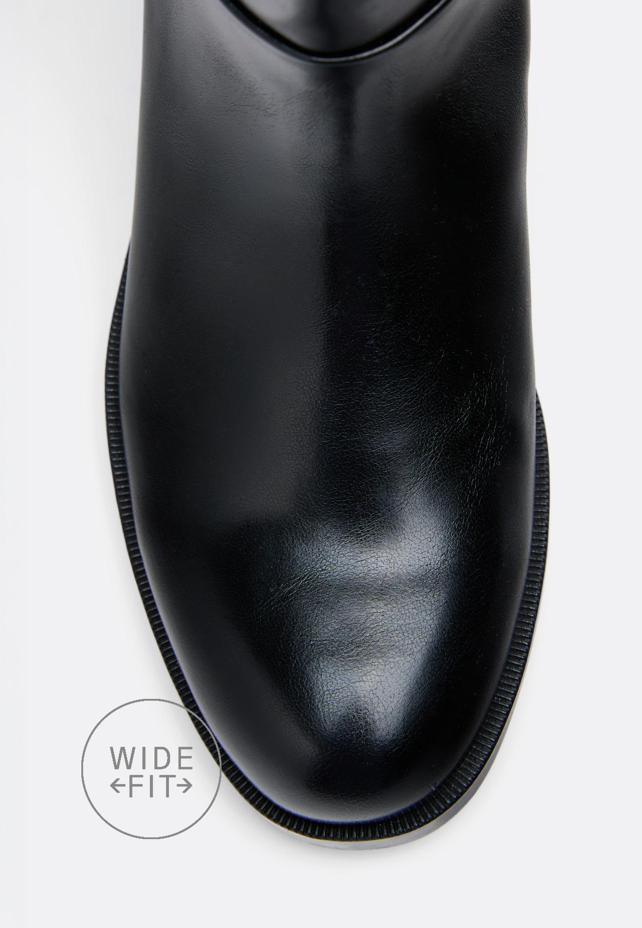 Wide-leg flat equestrian boots — BLACK