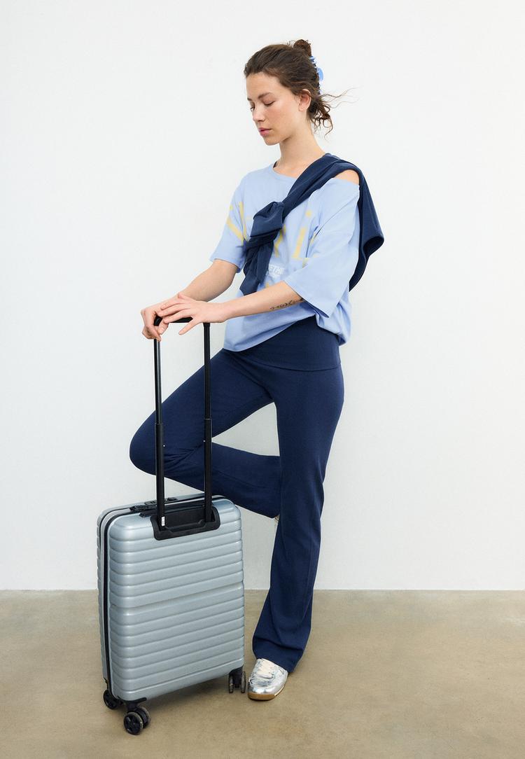 Stradivarius Oversize Μπλούζα Με Λαιμόκοψη Χαμόγελο Και Τύπωμα Σιέλ S