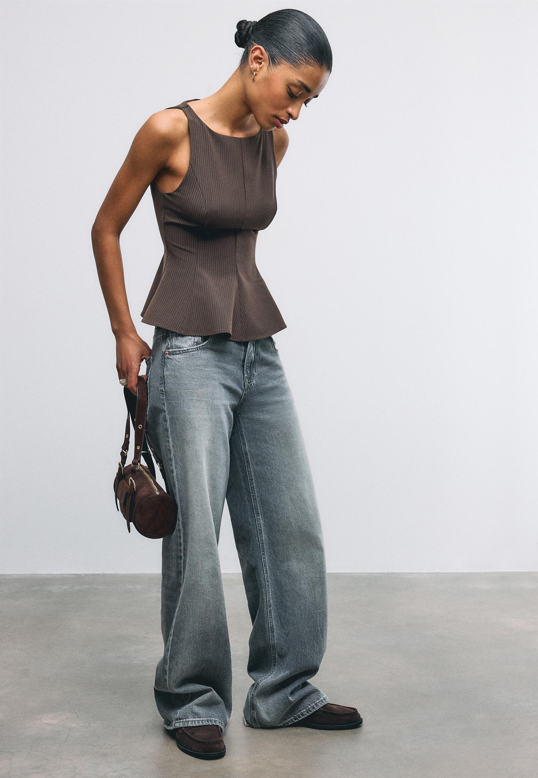 Sleeveless peplum top - Women's fashion | Stradivarius Greek