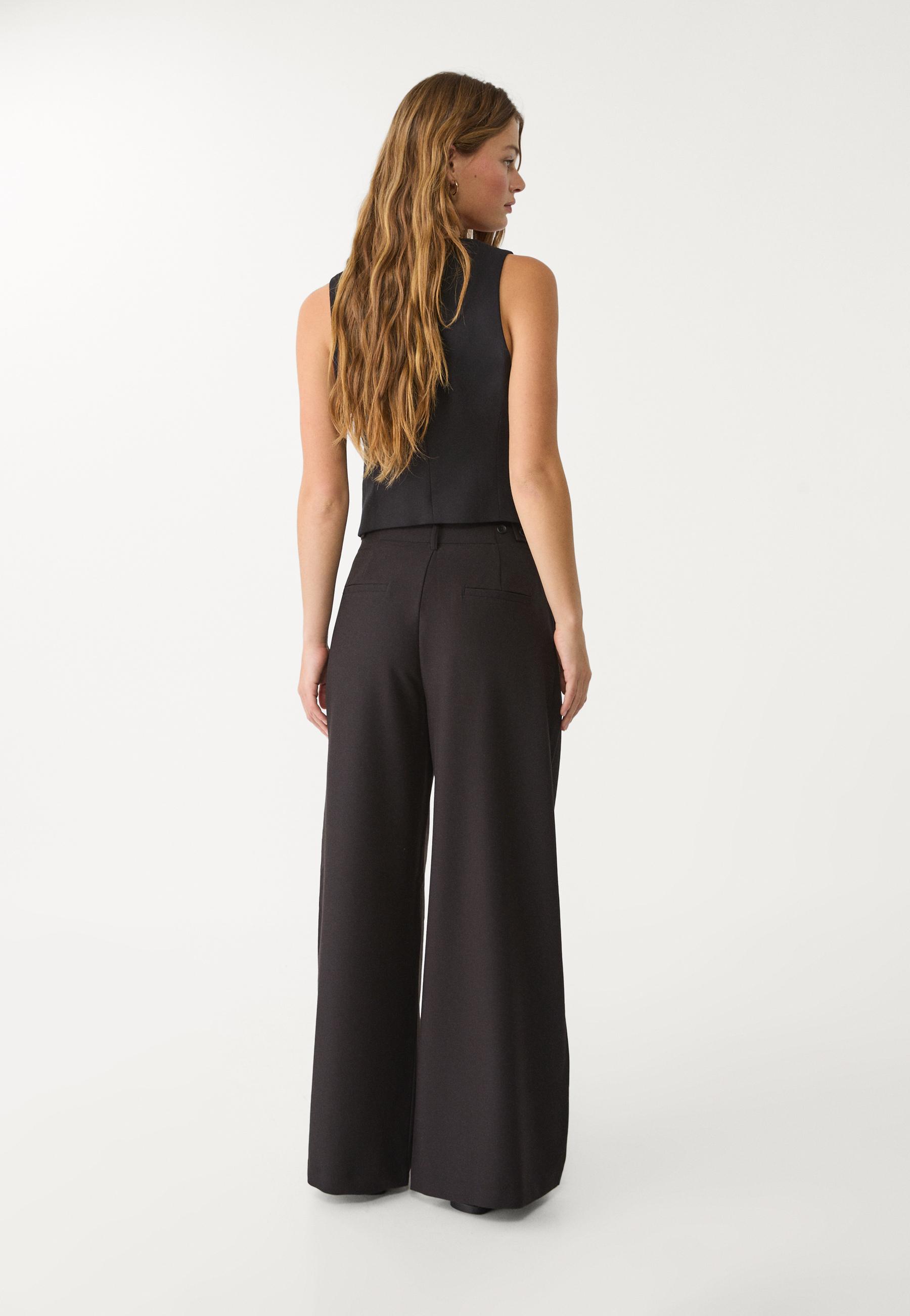 Wide-leg smart trousers with adjustable buttons — Black