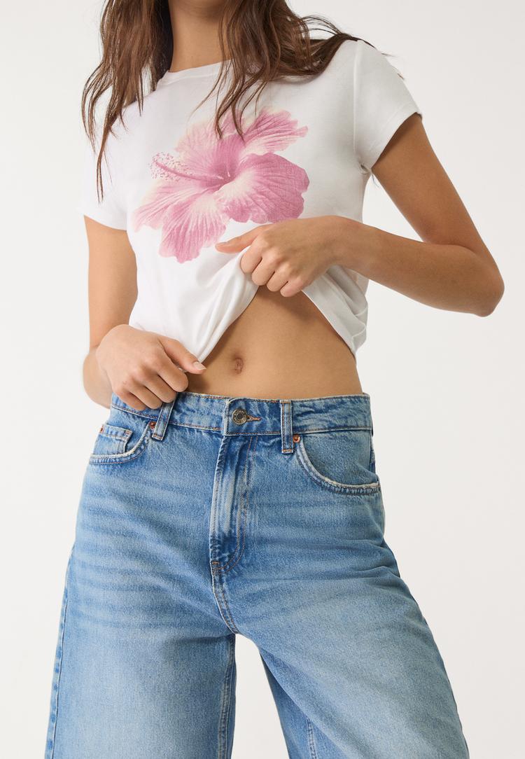 camiseta fitted estampado