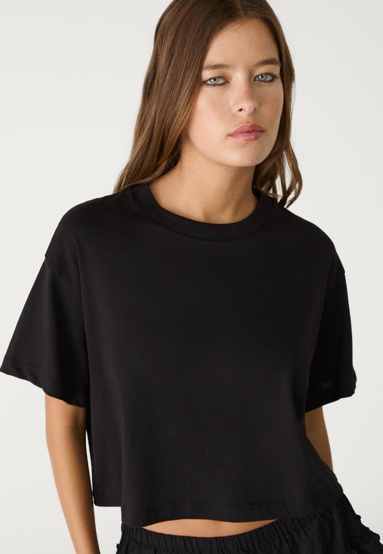 camiseta oversize crop