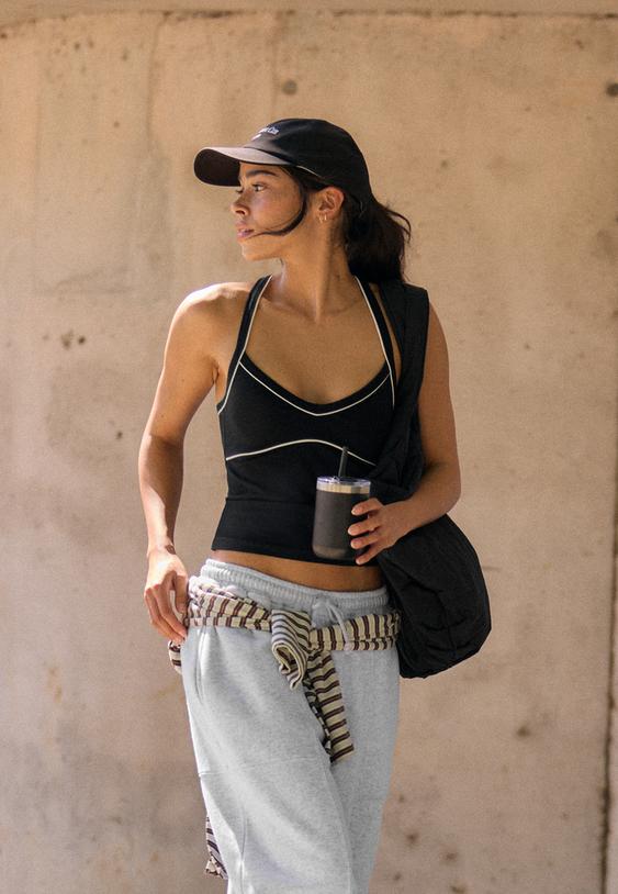 Stradivarius Contrast Strappy Top With Cups Black M