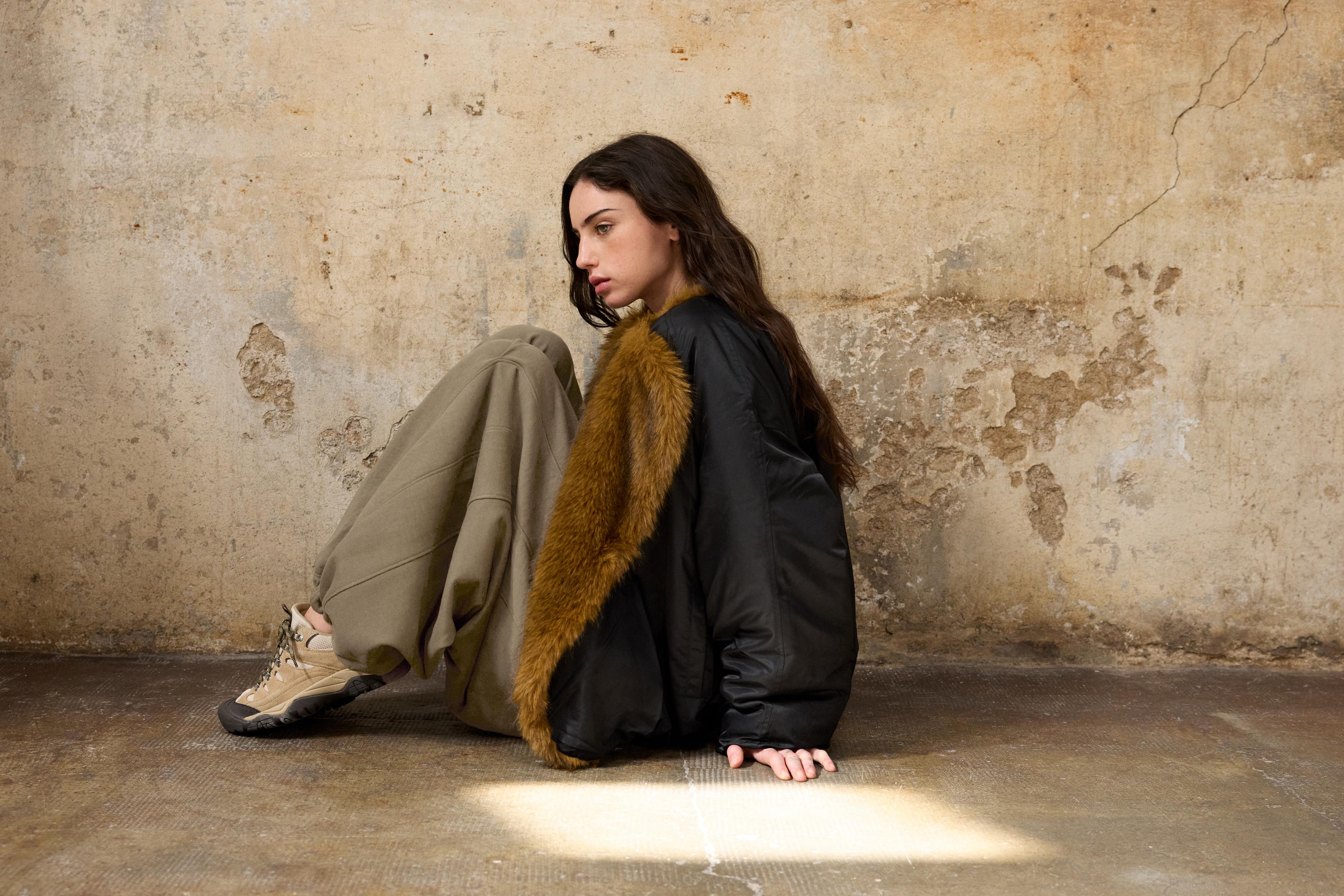 Faux fur lapel bomber jacket - Women's fashion | Stradivarius France