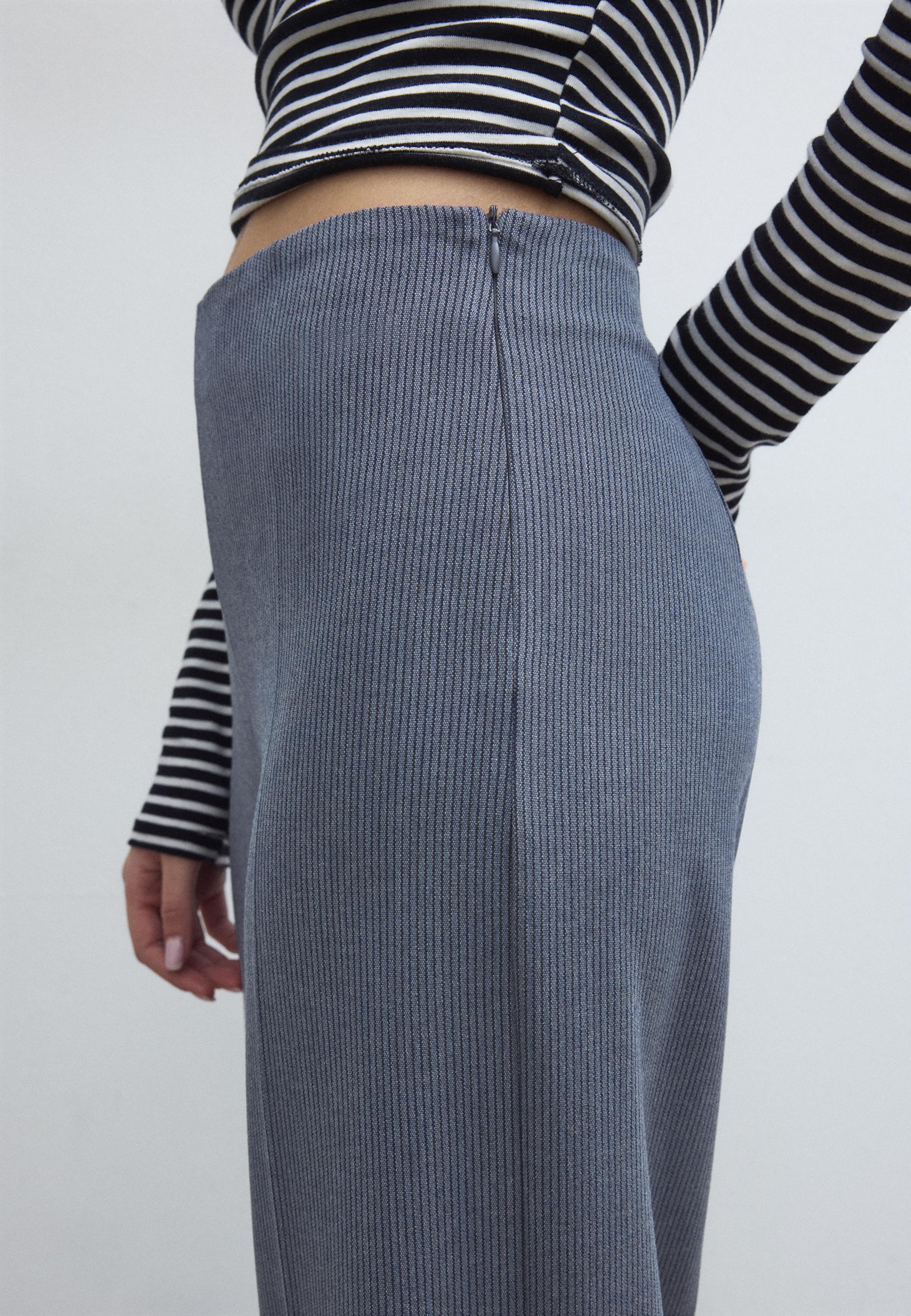 Loose-fitting smart trousers — Grey