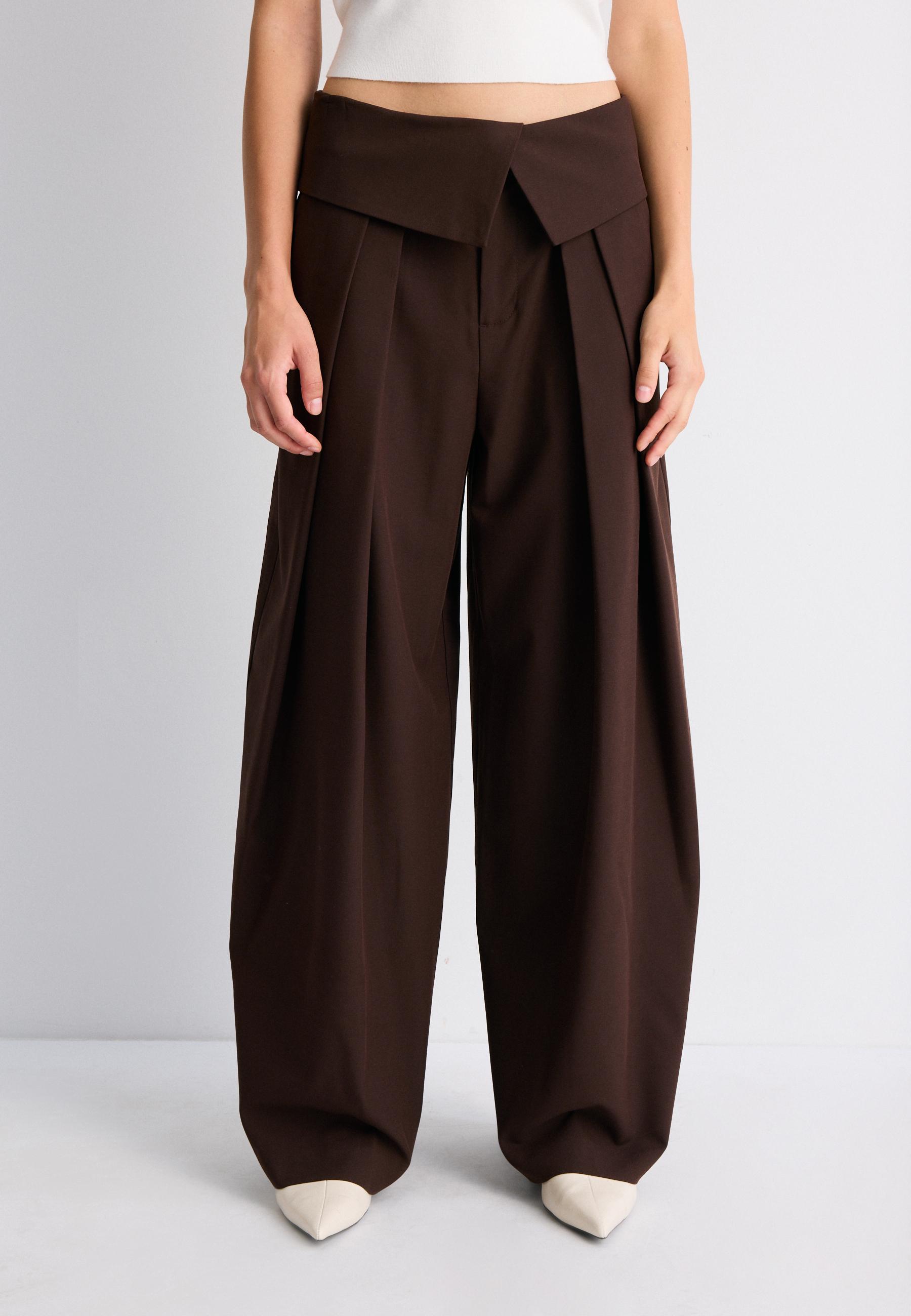 Smart trousers with turn-up waistband — Brown