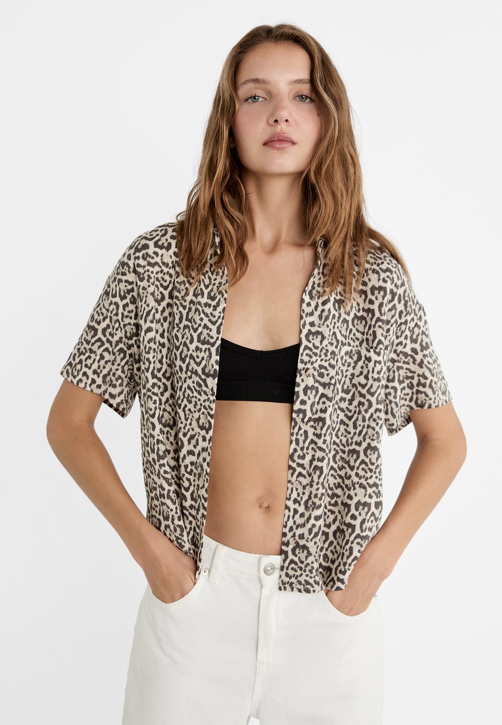 Short sleeve leopard print linen blend shirt