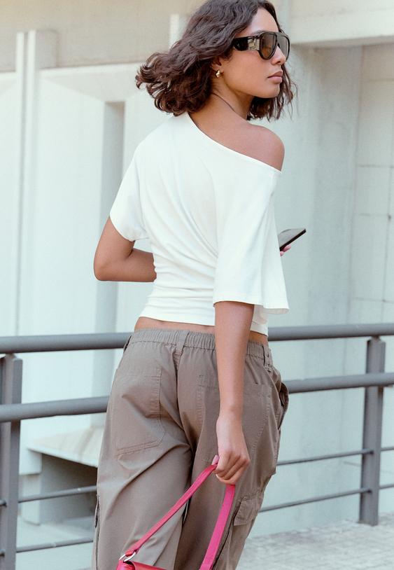 short sleeve boat neck tshirt