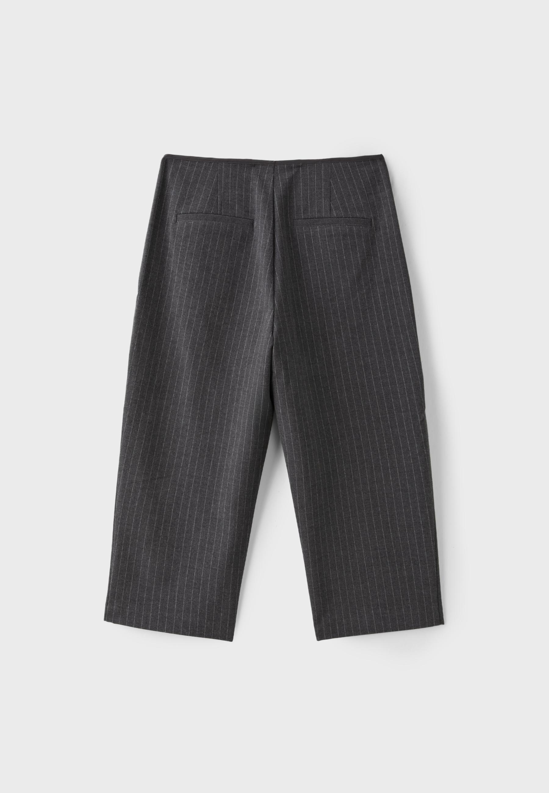 Stradivarius Çizgili kapri pantolon görsel 5