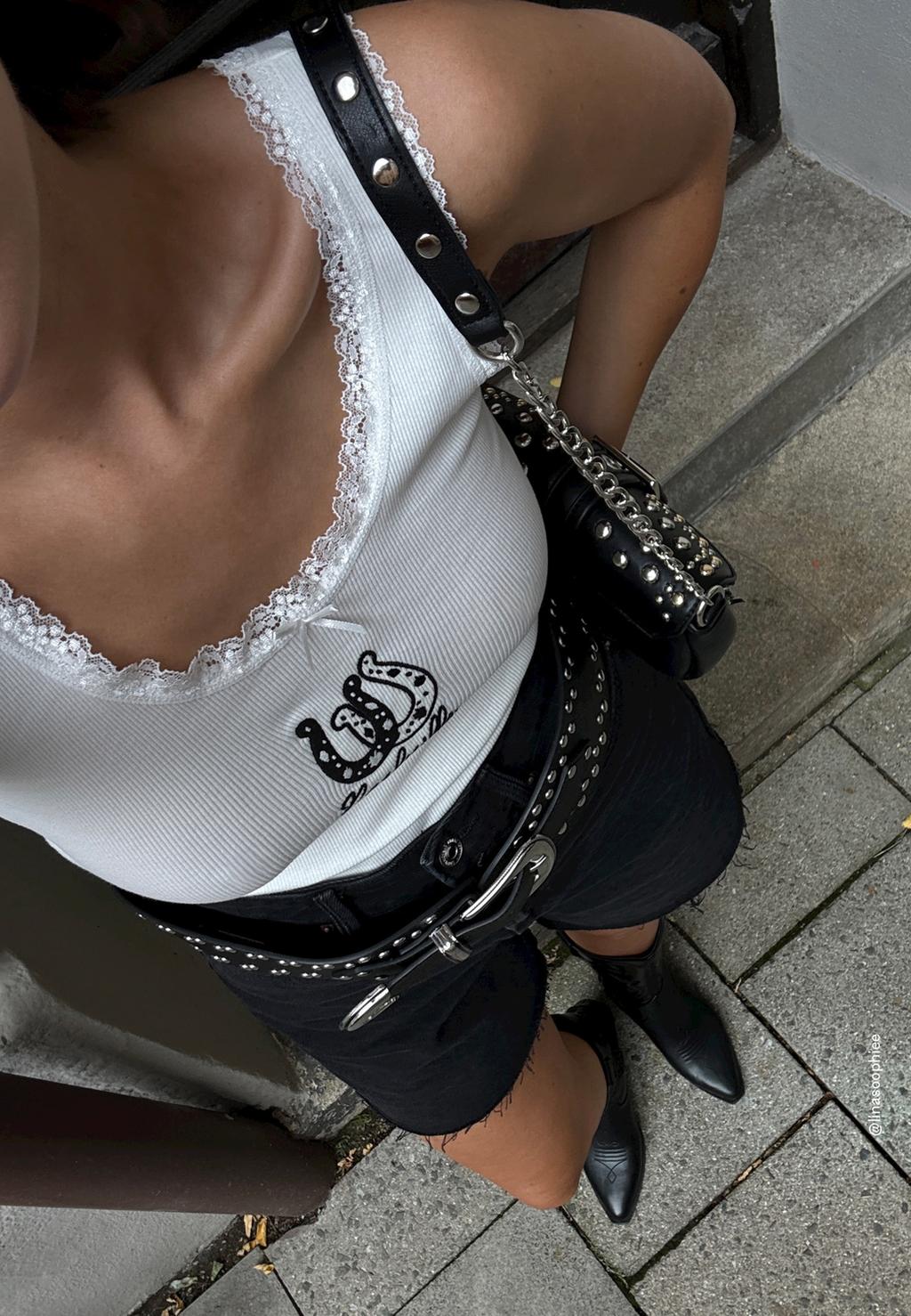 D93 Short denim longline