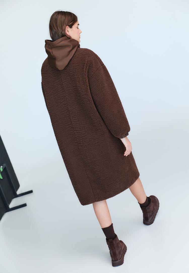 abrigo largo efecto borreguito