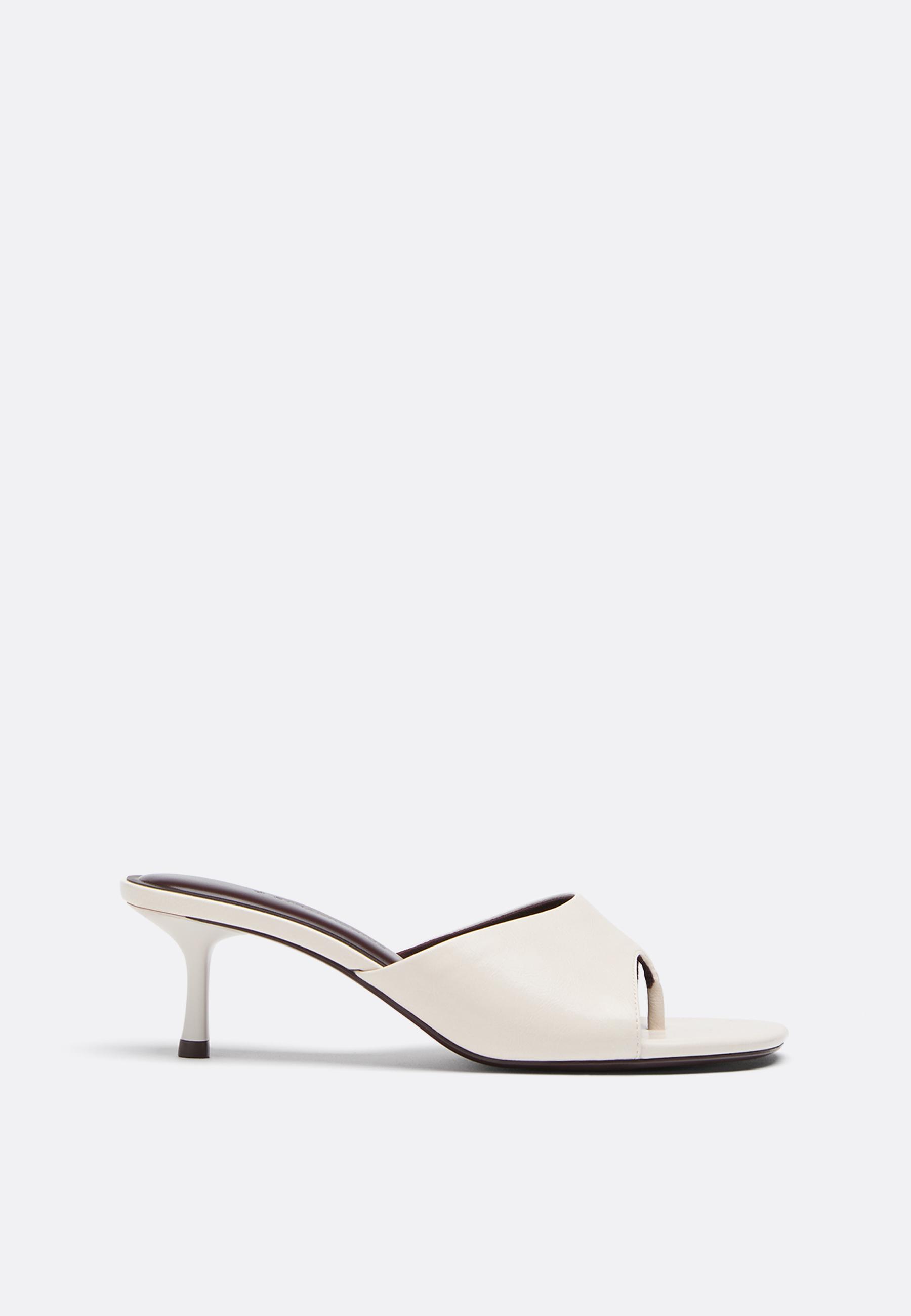 Stradivarius Stiletto topuklu parmak arası sandalet görsel 5