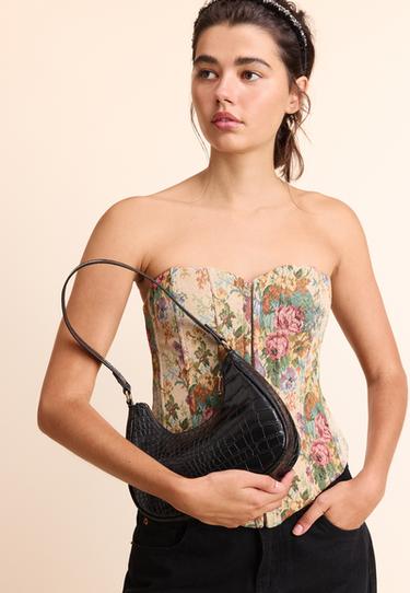 Half-moon shoulder bag — Black 4