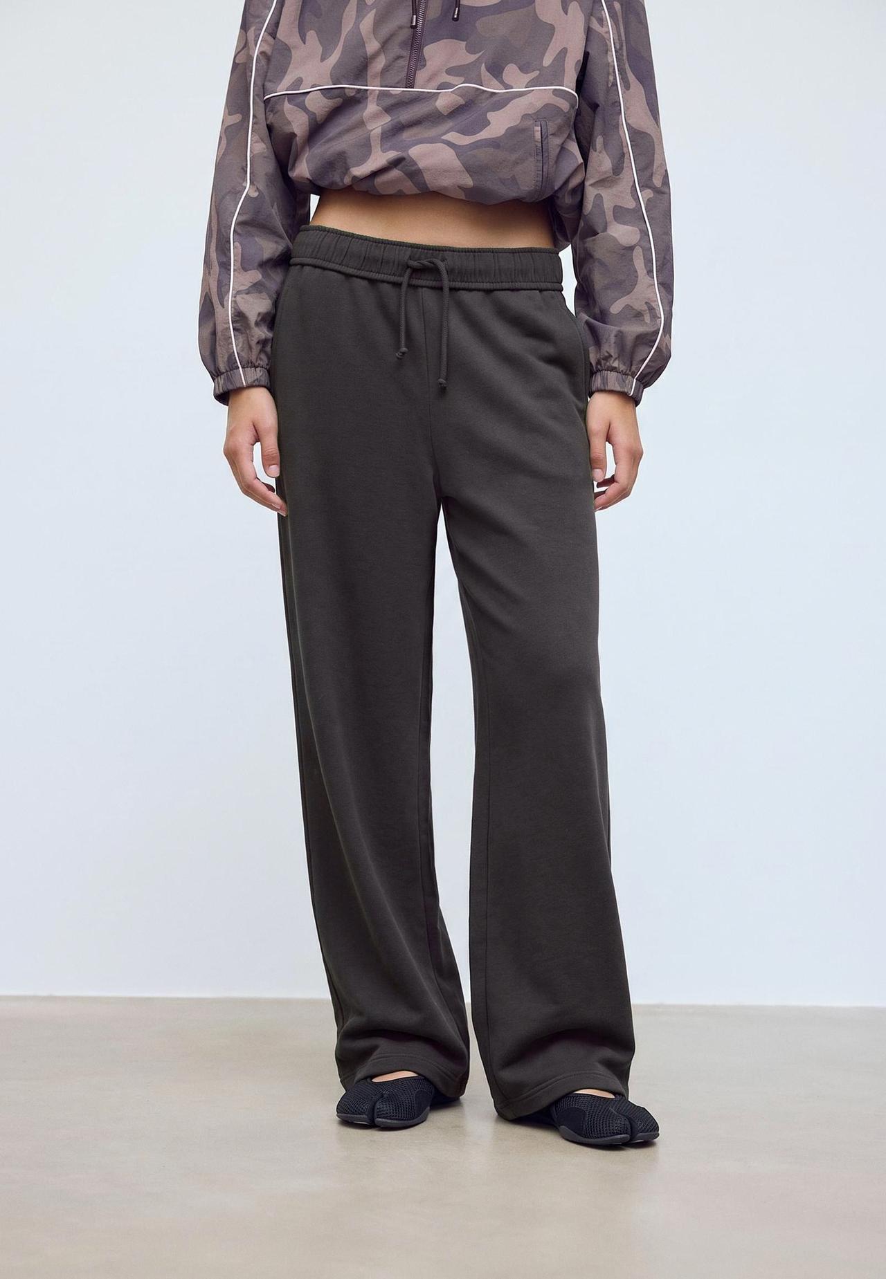 Washed-effect straight jogger trousers — Dark grey