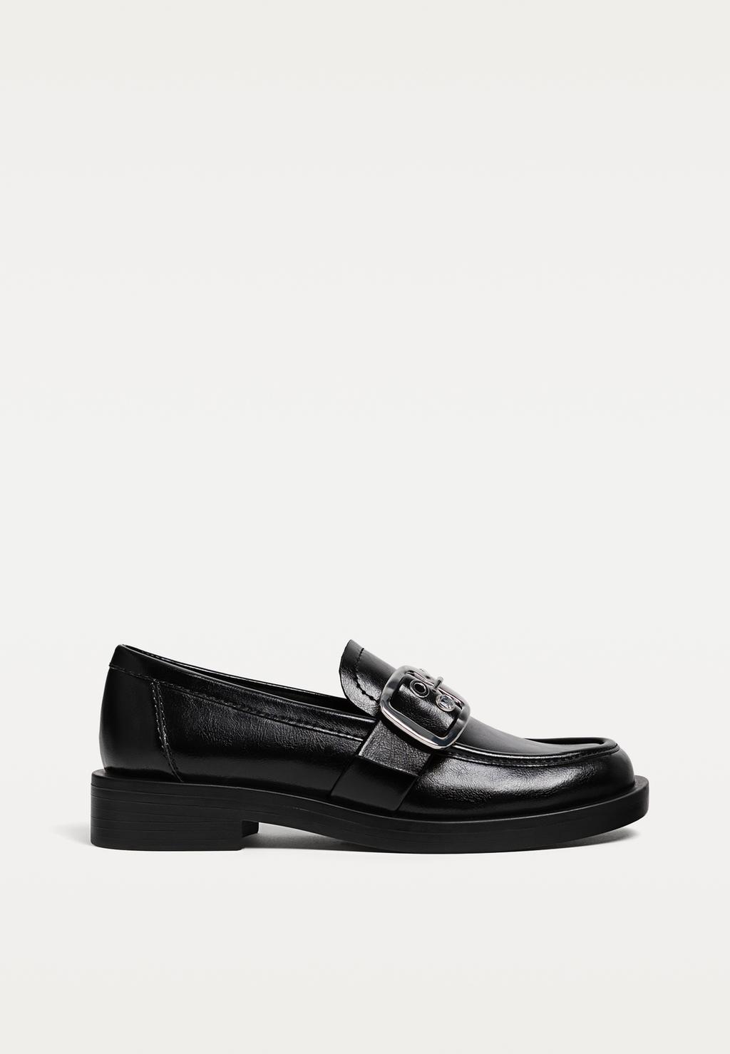 Buckled loafers