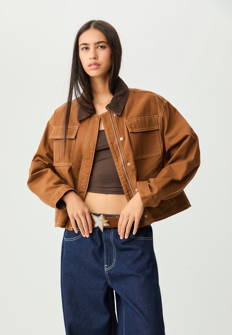 cazadora combinada cropped bolsillos