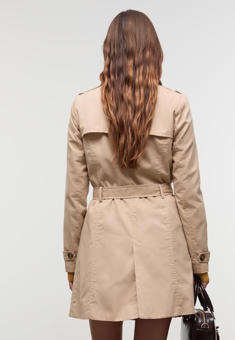 trench corto