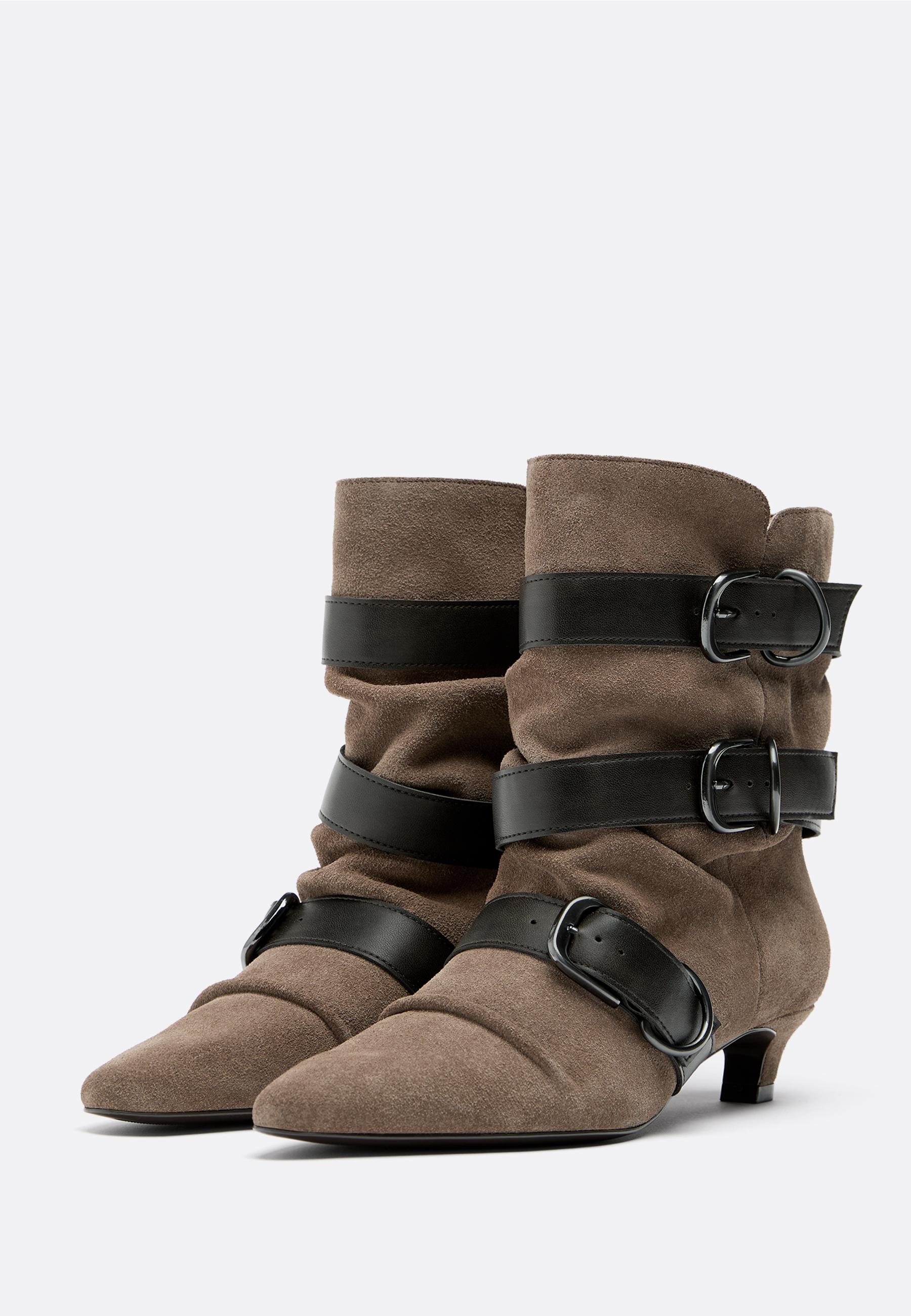 Leather kitten heel boots with belt — BEIGE