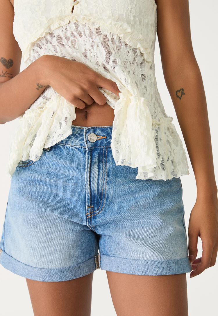 d83 short mom fit