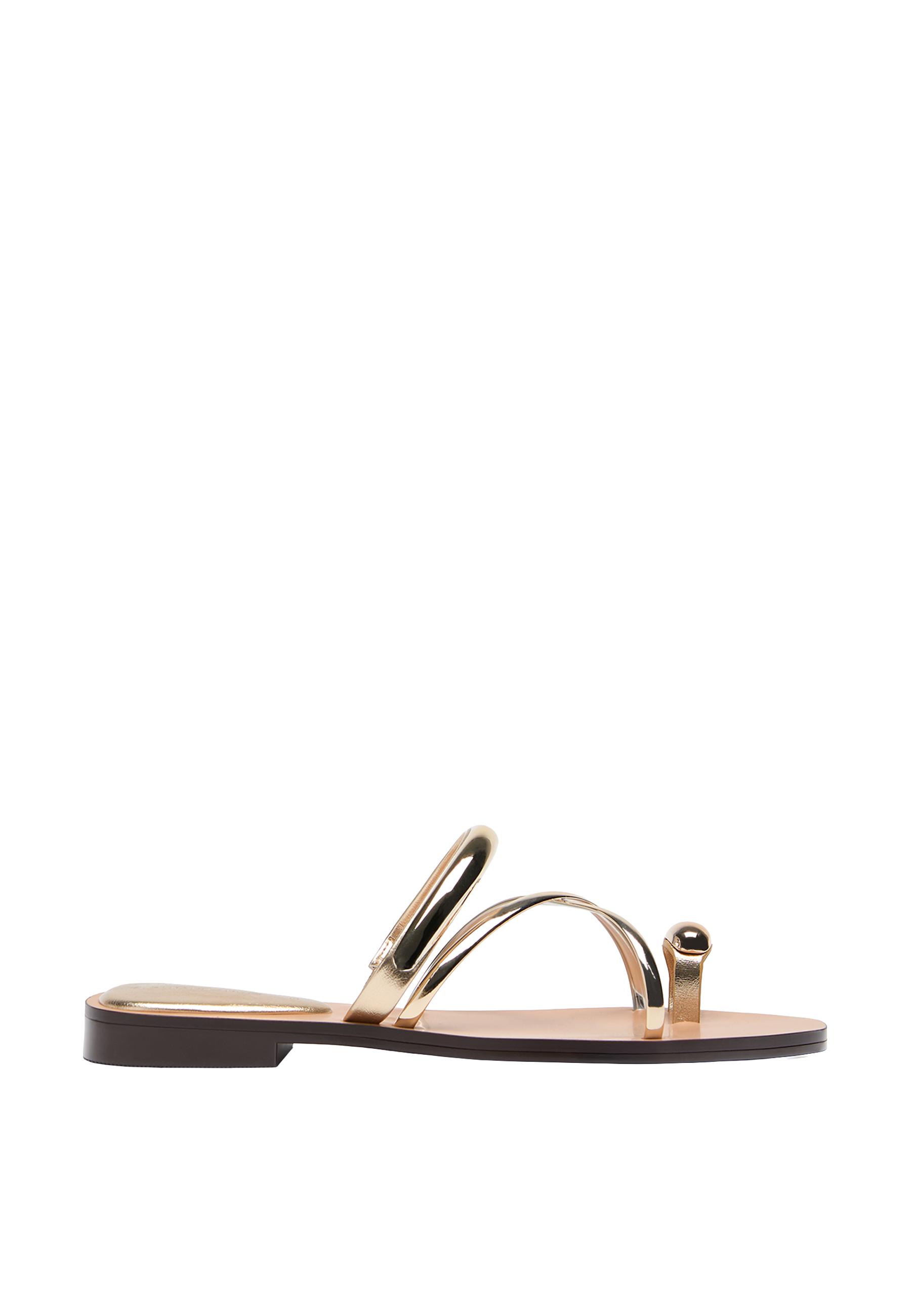 Stradivarius Metal detaylı düz sandalet görsel 6