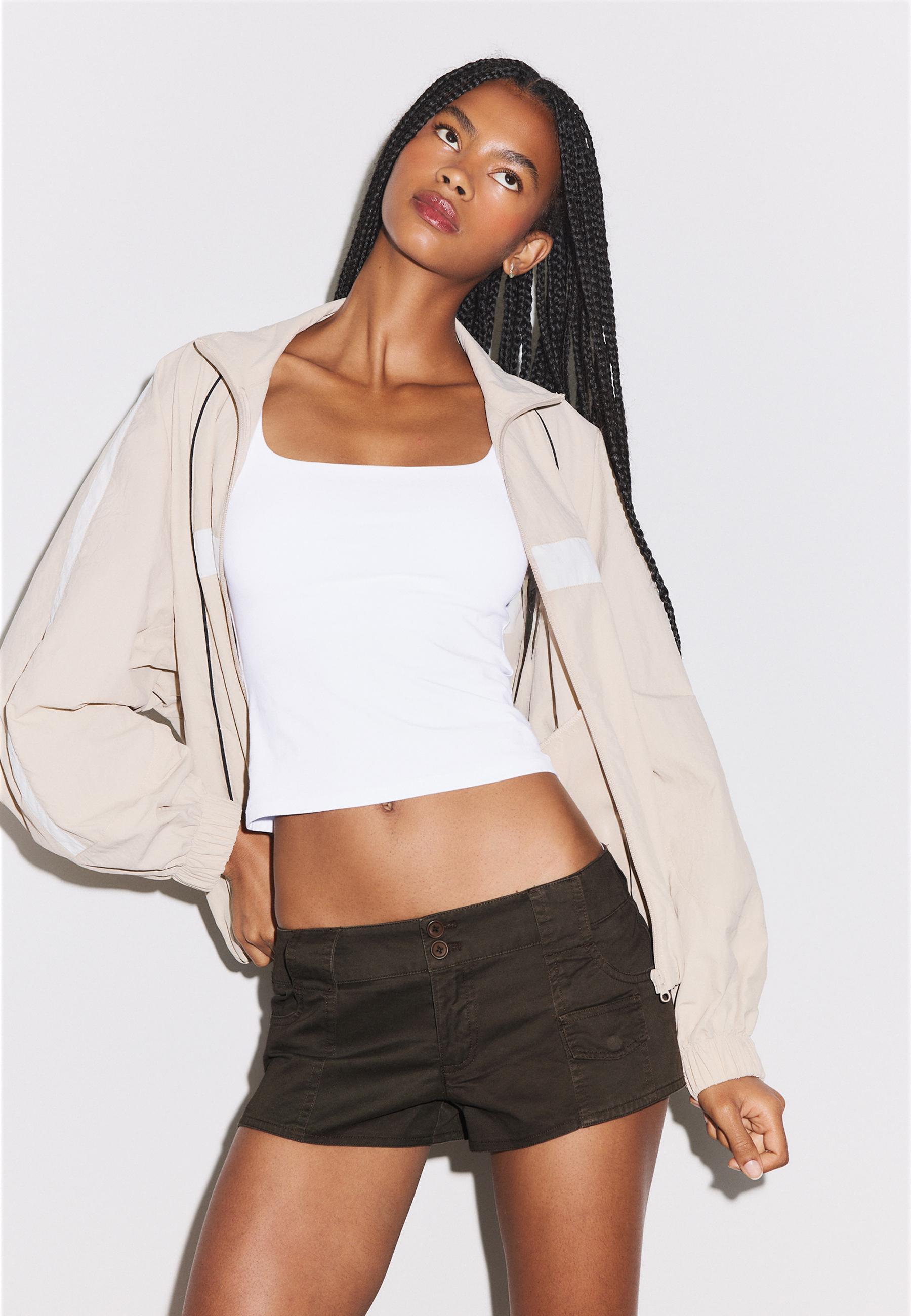 Regular fit pocket mini shorts — Brown