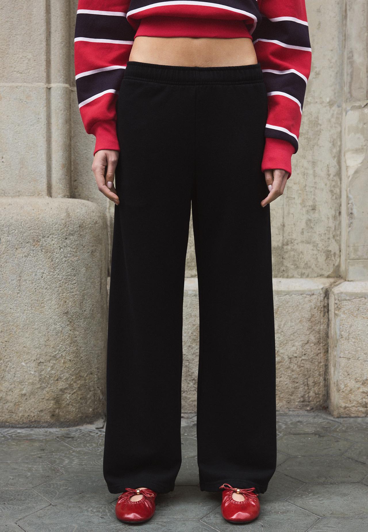 Wide-leg jogger trousers — Black
