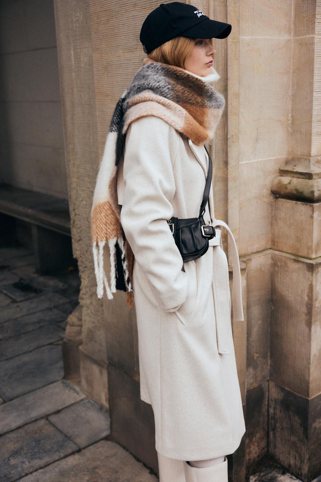 Abrigo trench tacto suave