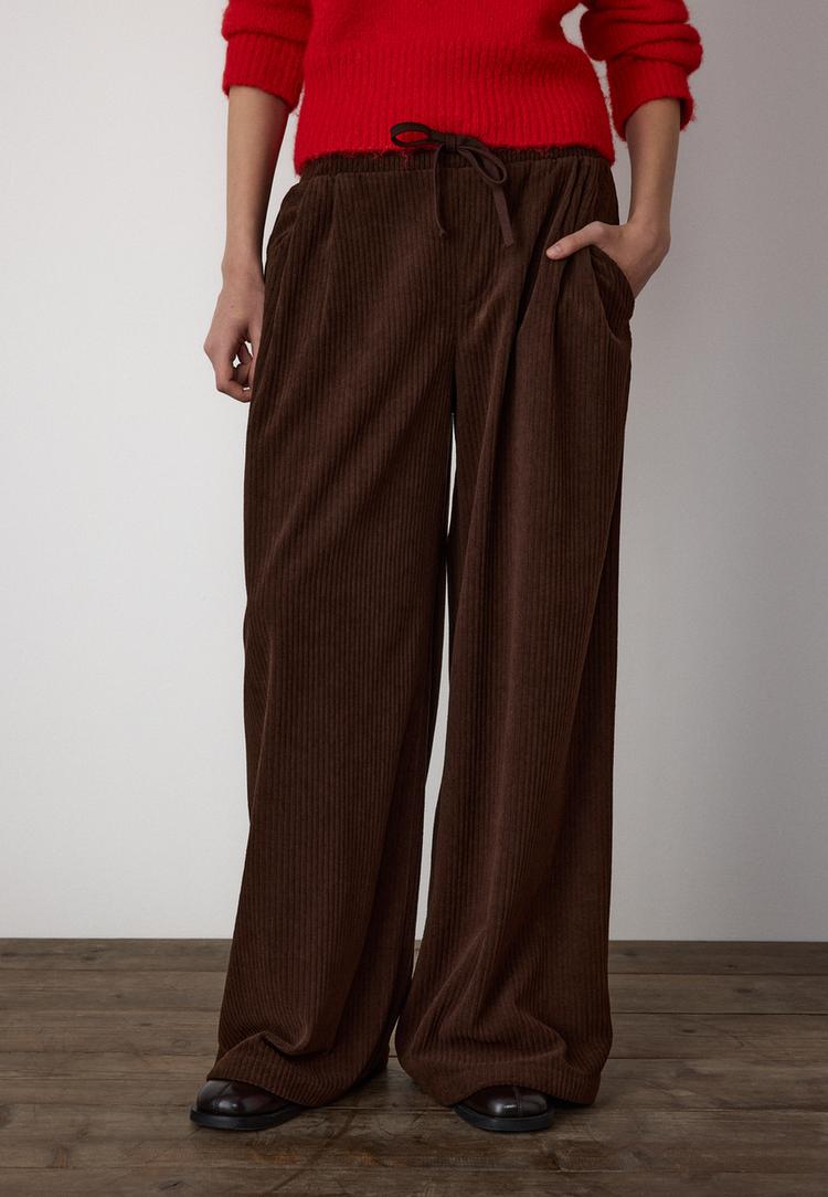 joggerhose-mit-kordelzug-aus