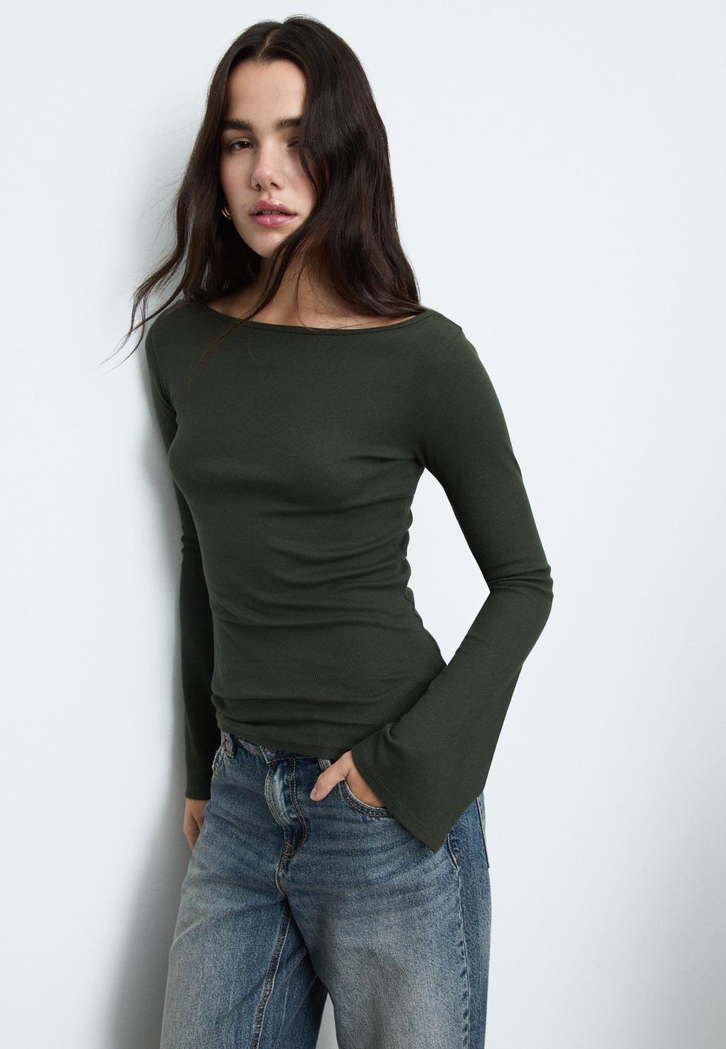 Basic T-Shirt mit ausgestellten Ärmeln