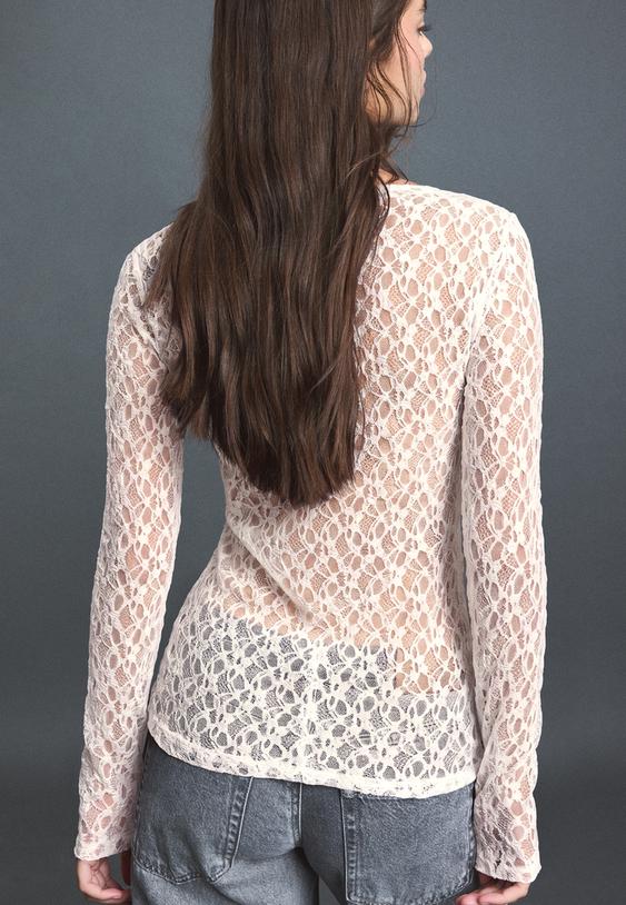 Stradivarius T-Shirt Van Kant Met Lange Mouwen Ecru M