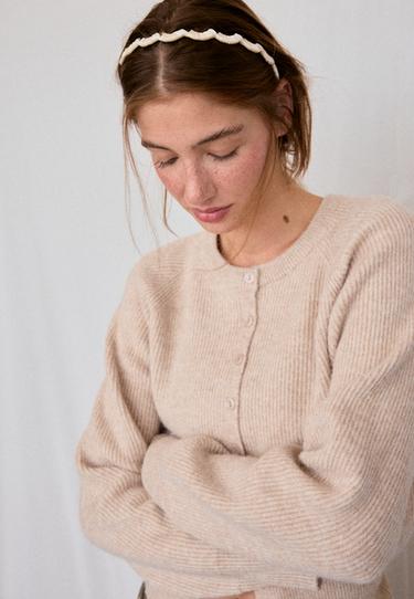 Raglan sleeve knit cardigan — Beige 4