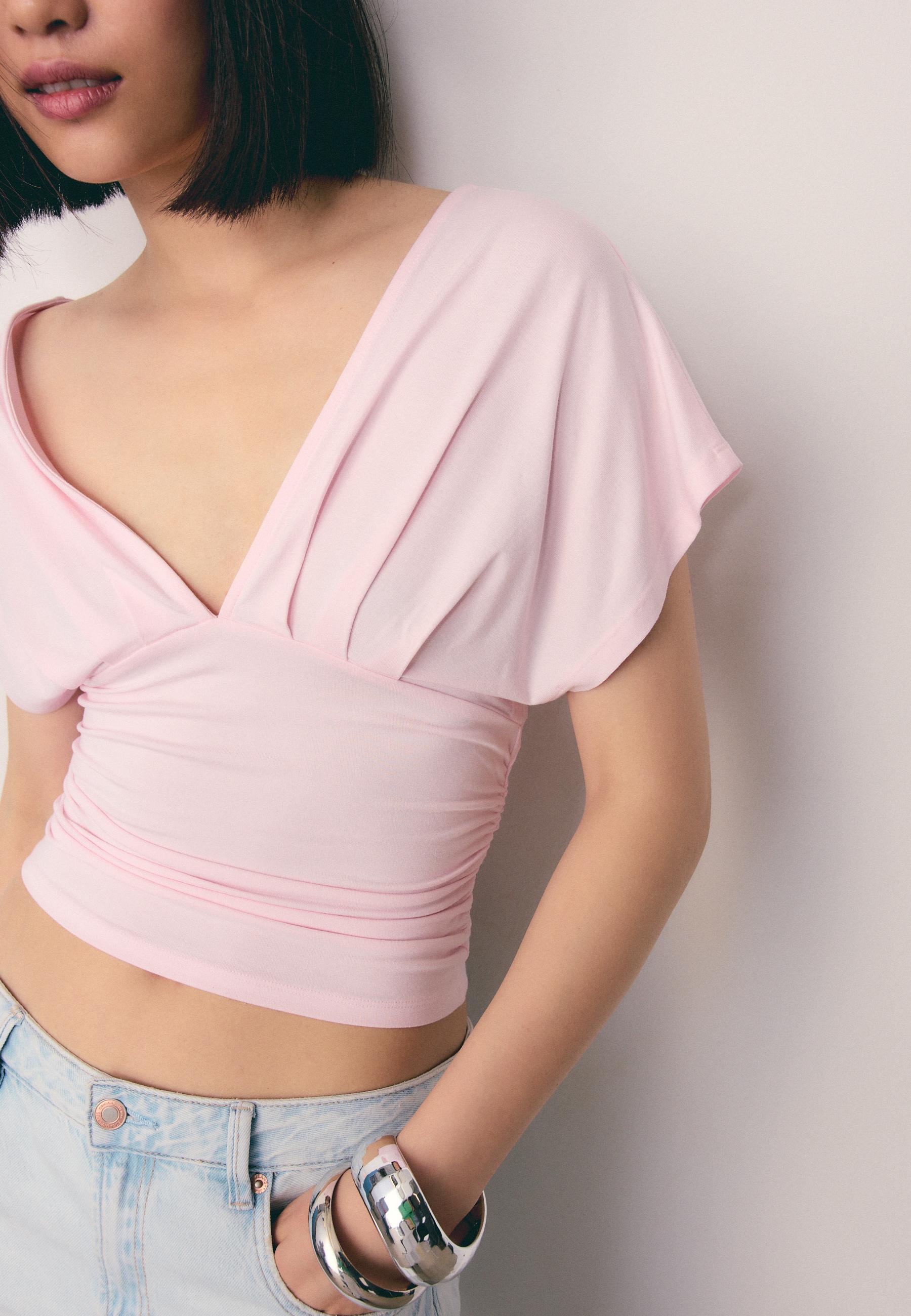 V-neck top with sash — Salmon pink