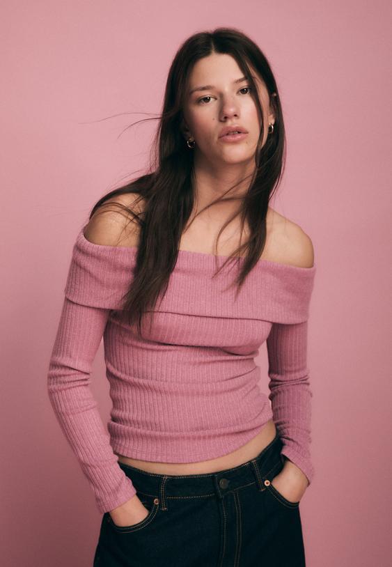 stricktop-mit-carmenausschnitt