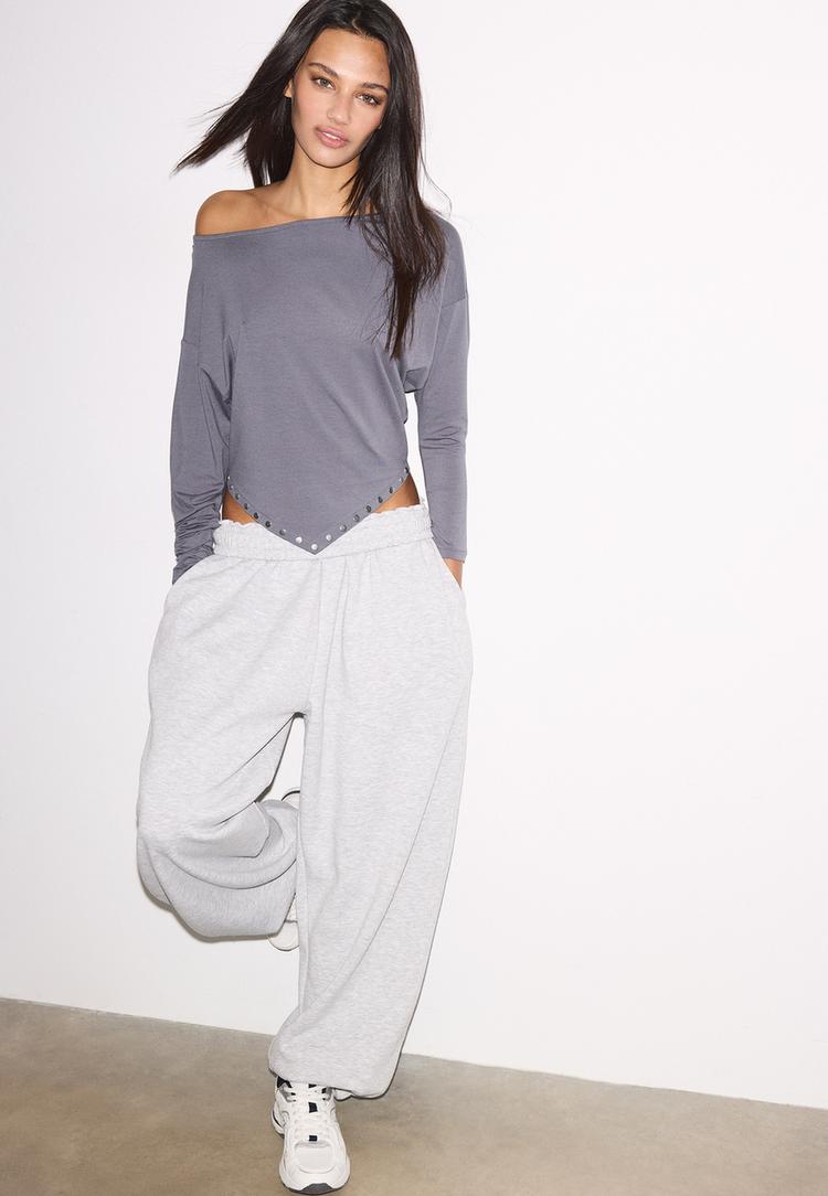 camiseta tachas pico