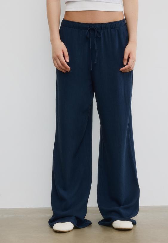 Stradivarius Flowing Linen-Effect Trousers Dark Blue M
