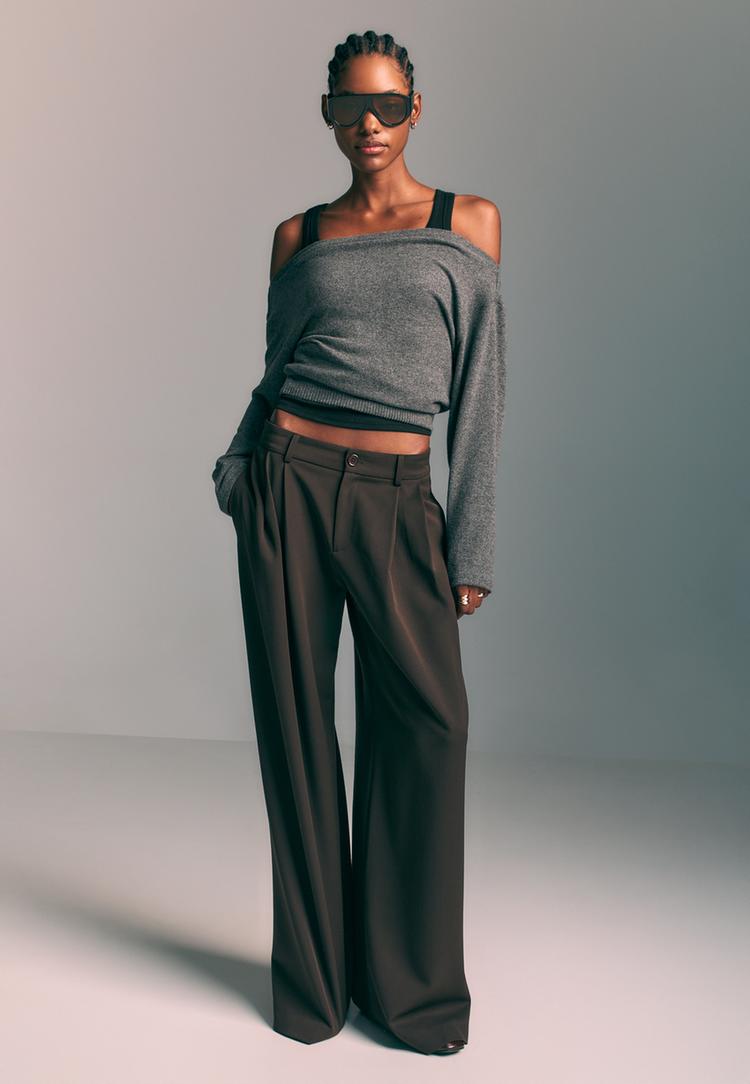 Stradivarius Pletené Tričko S Lodičkovým Výstrihom A Opaskom Dark Grey Xl