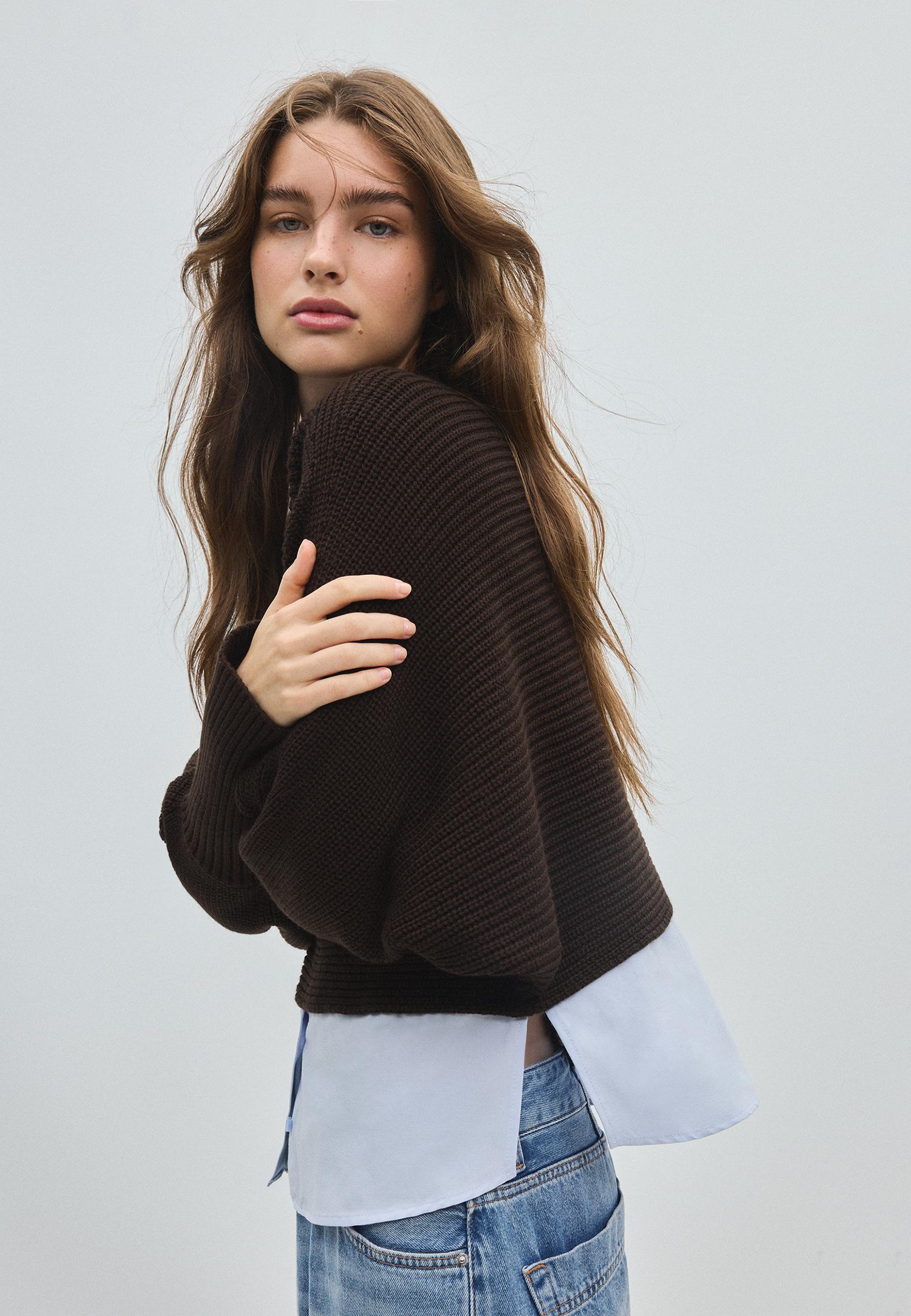 Mixed-fabric batwing knit jumper — Brown