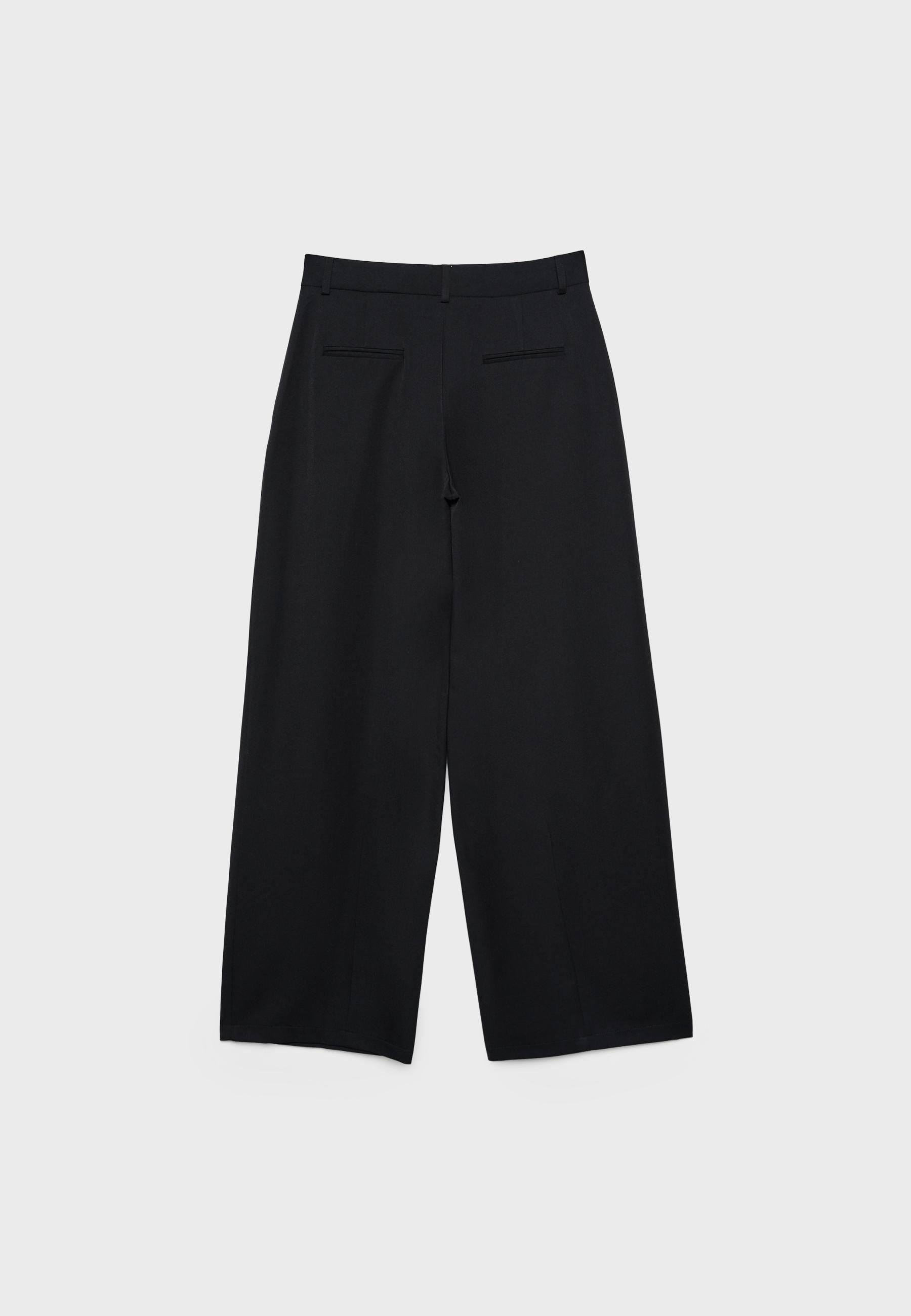 Barrel smart trousers with darts — Black