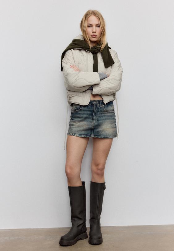 cazadora acolchada con capucha