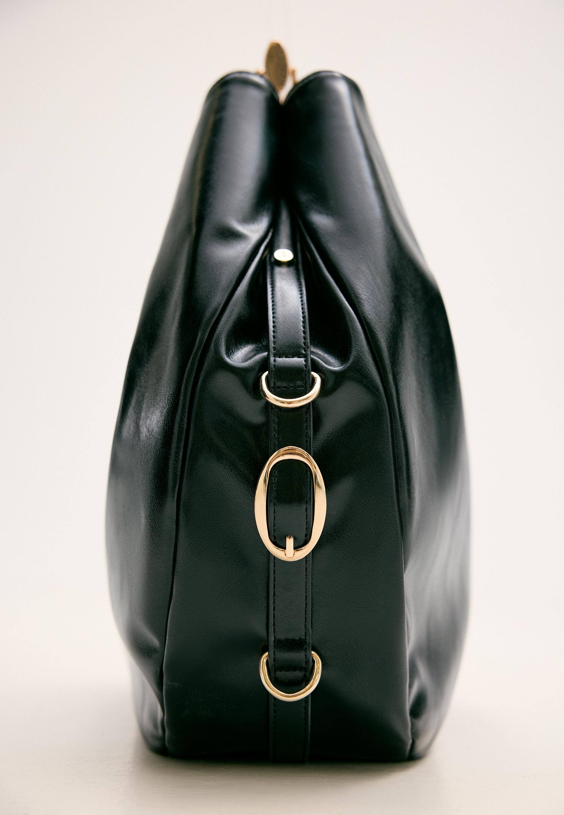 Bag with metal handle — Black
