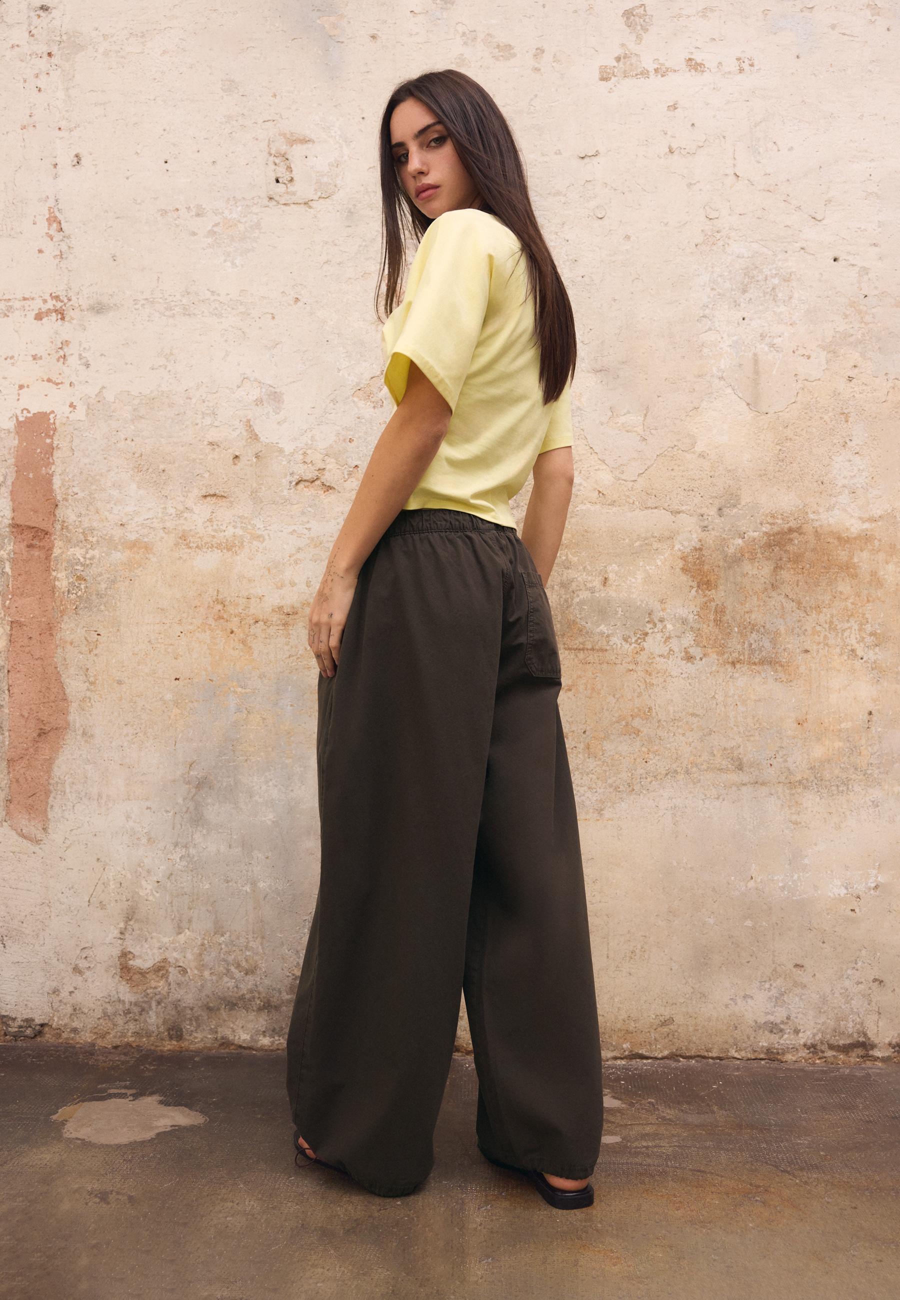 Barrel poplin trousers with stoppers — Brown