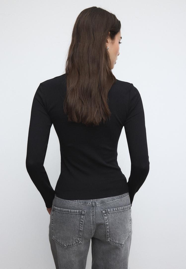 basic kare yaka tisort