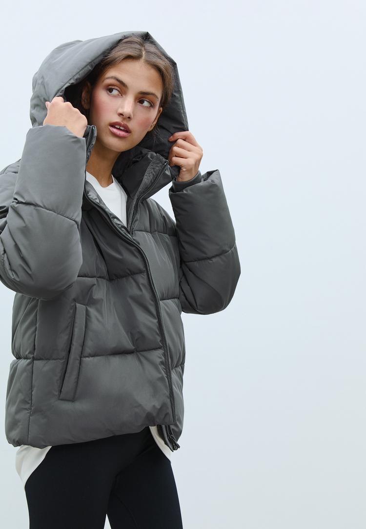 basic hooded puffer jacket