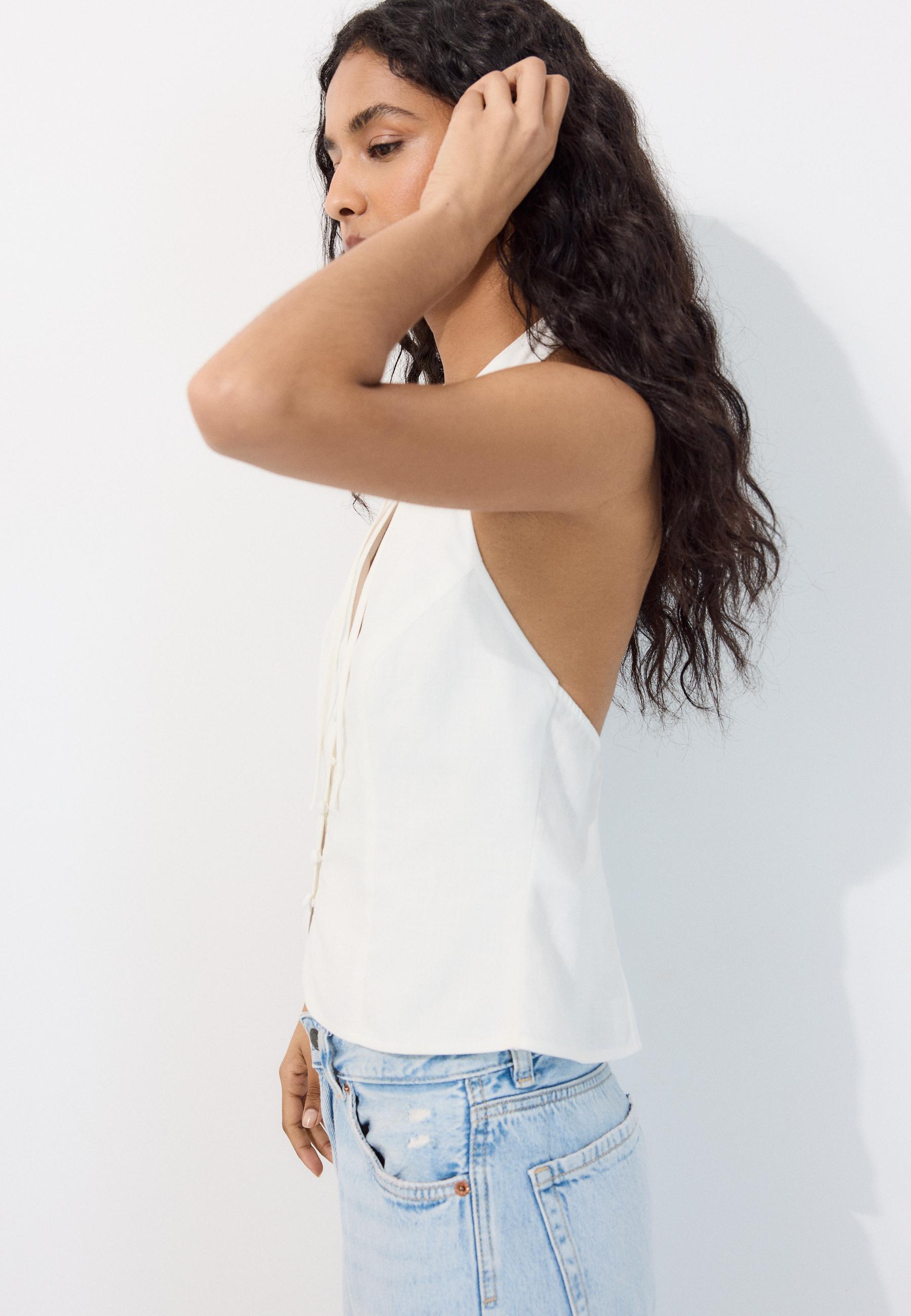 Buttoned halter top — White