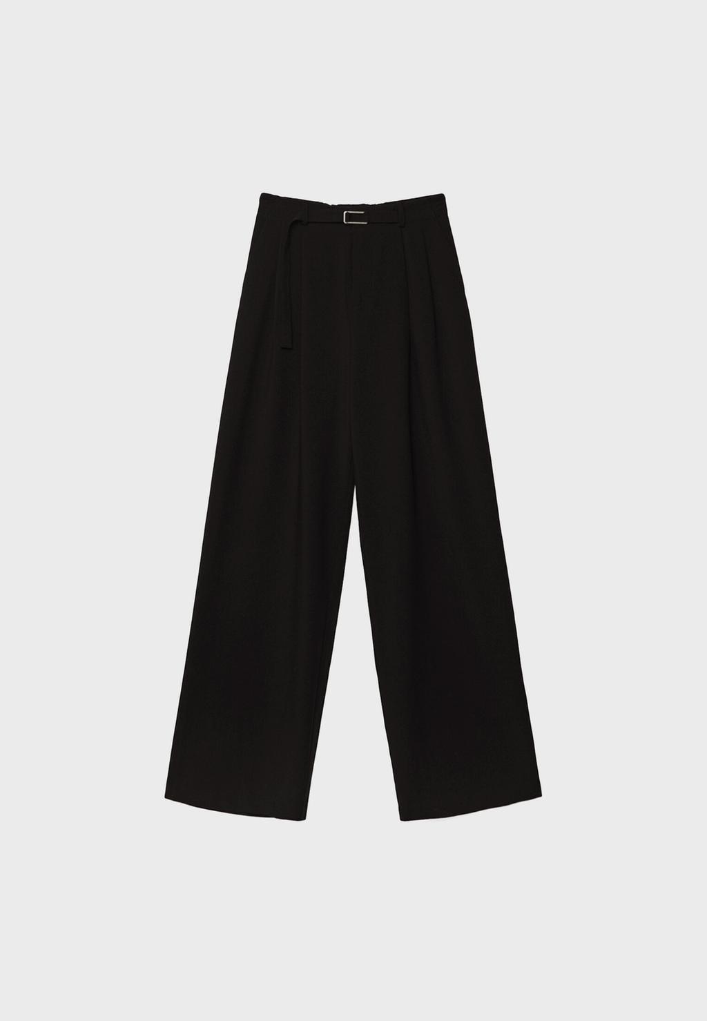 Pantalón vestir ancho detalle hebilla